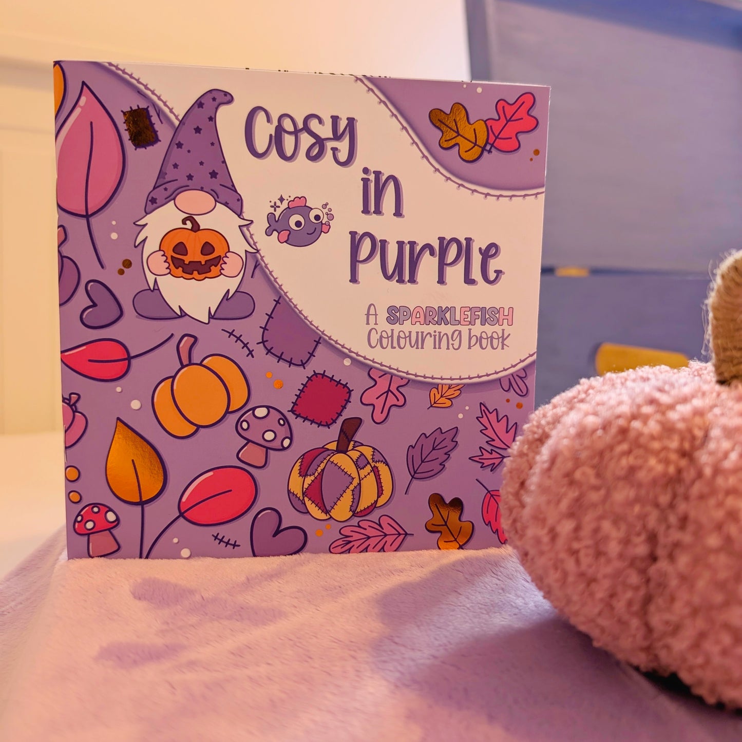 Cosy In Purple - Foiled Cover Colouring Book